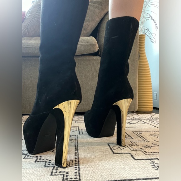 Theyskens’ Theory Suede Platform Boots with Gold Heel - Picture 2 of 9